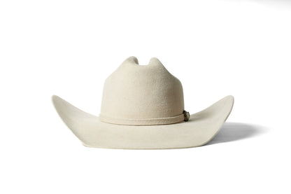 Sombrero John Buckskin, vista frontal sobre fondo blanco