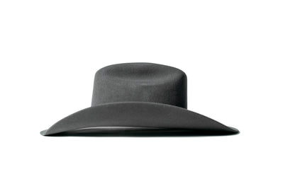 Sombrero John gris, vista posterior sobre fondo blanco