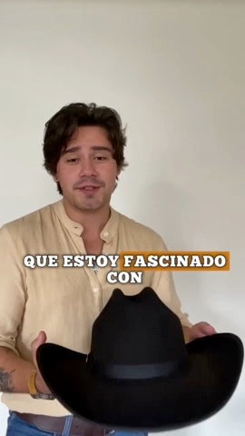 Portada del video de Kayce Dutton